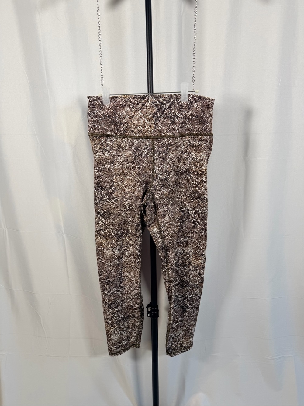 Fabletics Oasis High-Waisted PowerHold Leggings